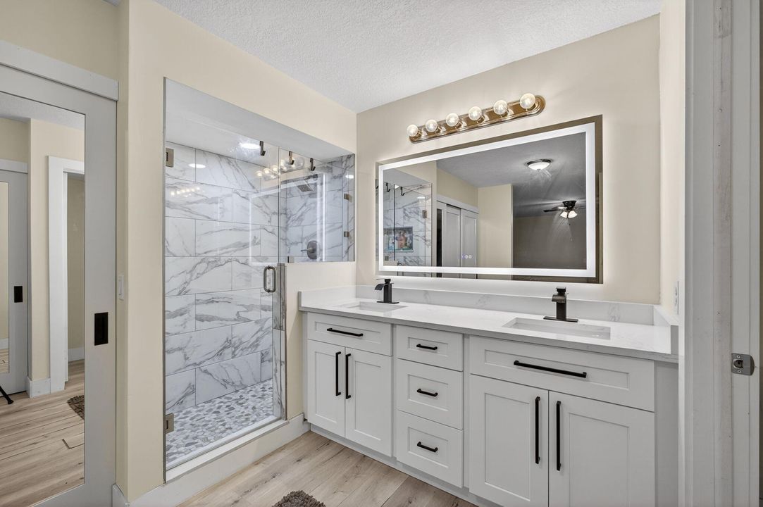 待售: $390,000 (3 贝兹, 2 浴室, 1596 平方英尺)