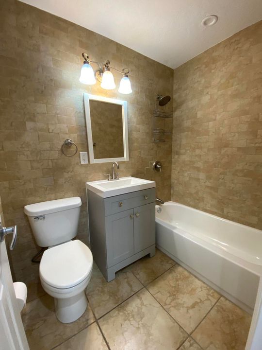 В аренду: $3,400 (3 спален, 2 ванн, 1144 Квадратных фут)