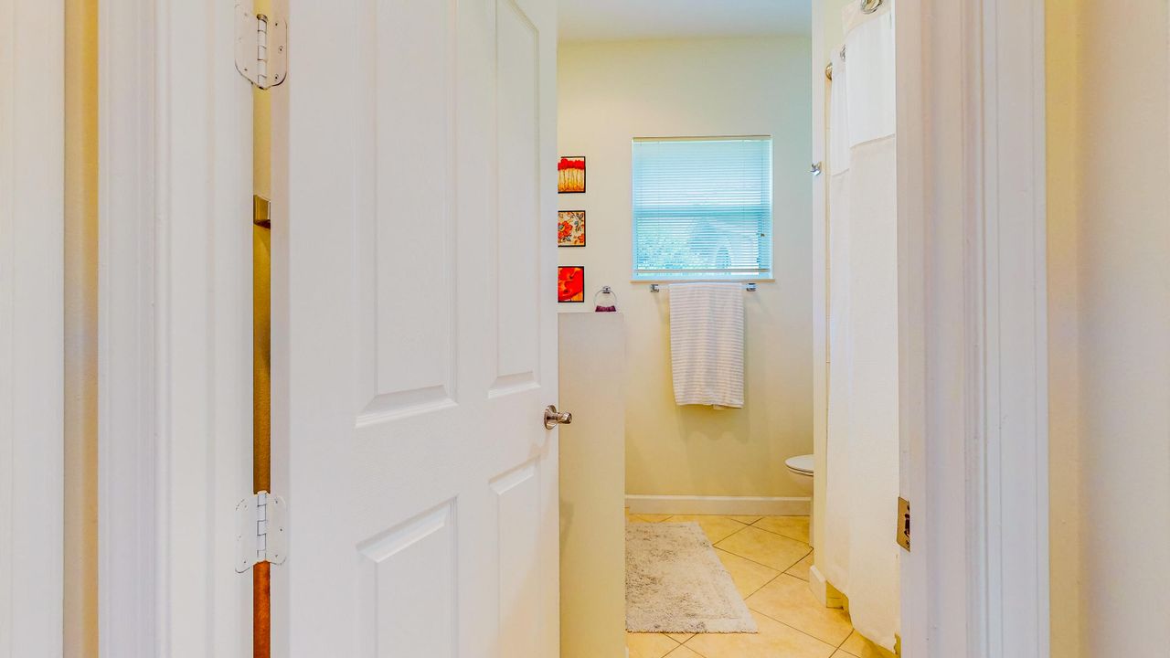 На продажу: $459,900 (3 спален, 2 ванн, 2155 Квадратных фут)