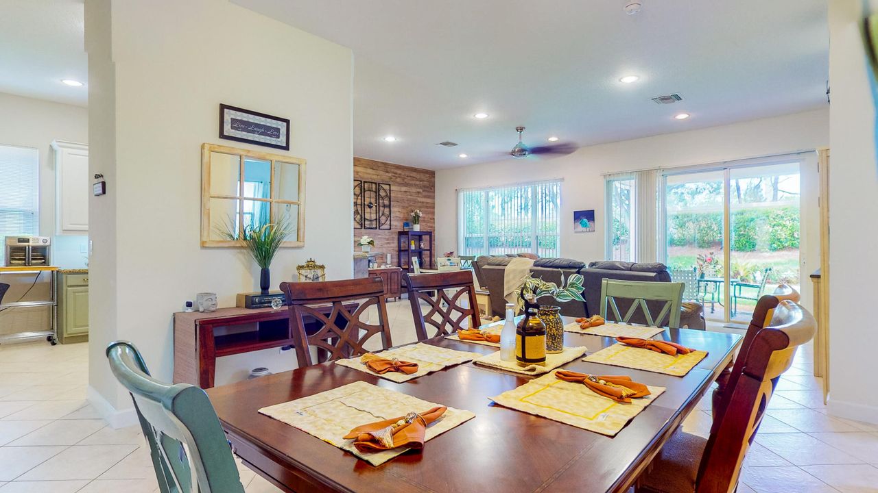 На продажу: $459,900 (3 спален, 2 ванн, 2155 Квадратных фут)