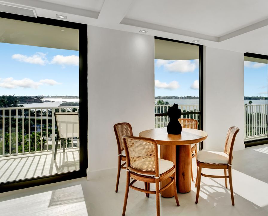 For Sale: $1,995,000 (2 beds, 2 baths, 1740 Square Feet)