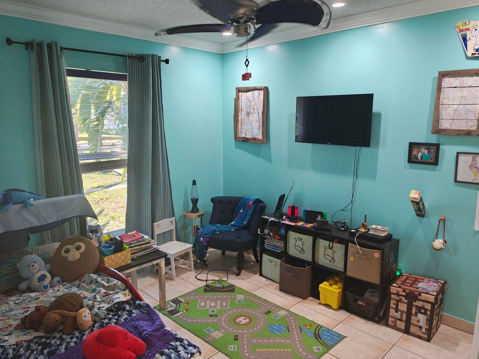 待售: $535,000 (3 贝兹, 2 浴室, 1196 平方英尺)