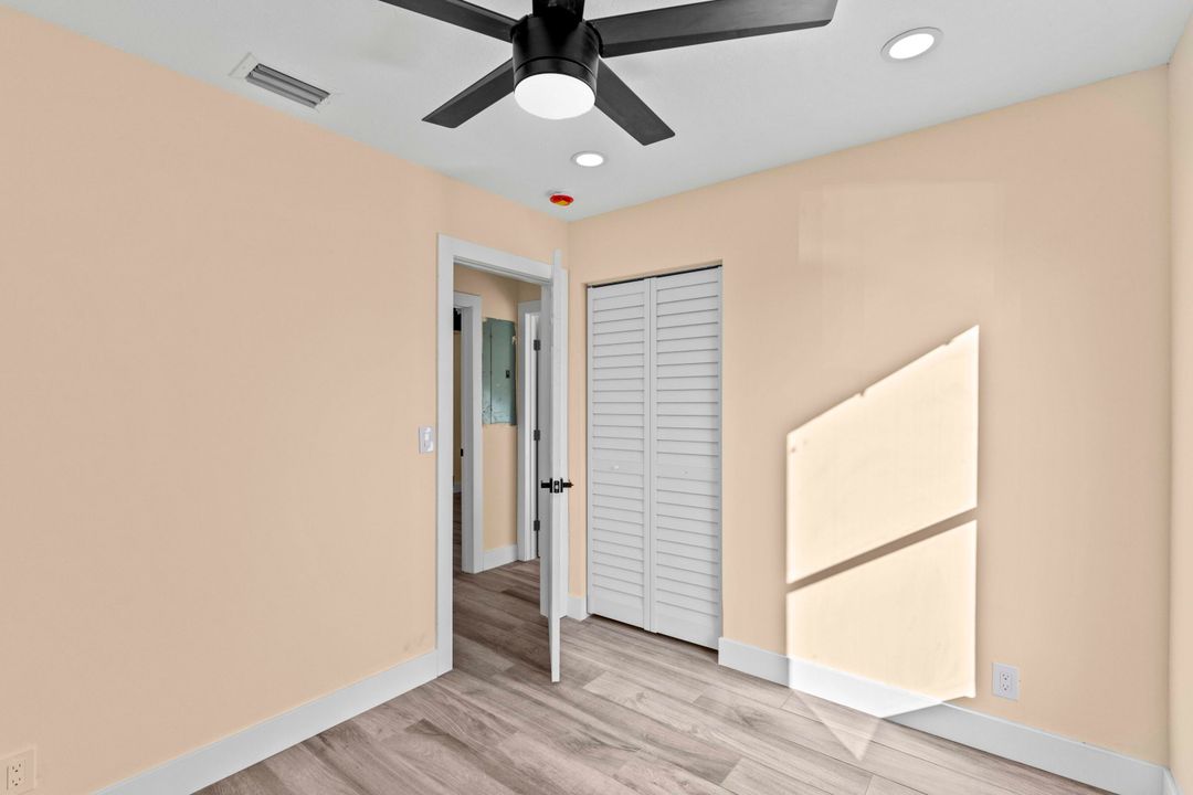 На продажу: $369,000 (3 спален, 1 ванн, 920 Квадратных фут)