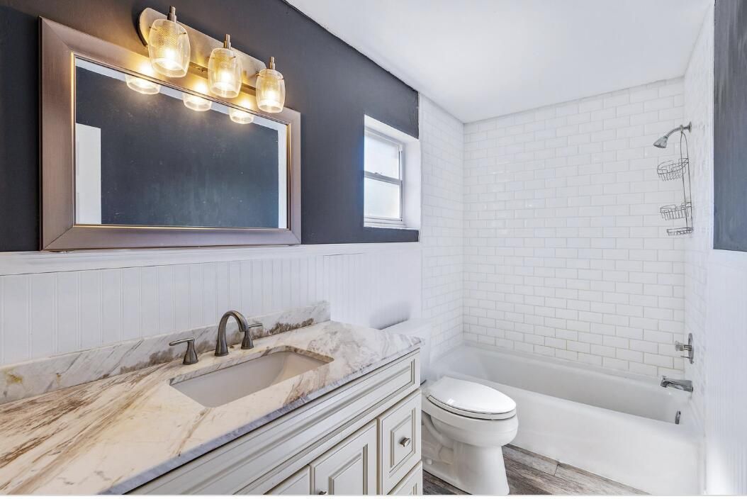 For Sale: $599,900 (3 beds, 2 baths, 1621 Square Feet)