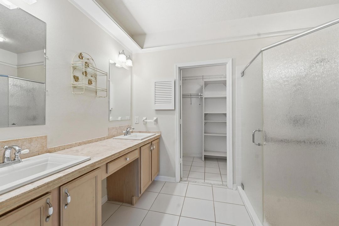 En Venta: $278,900 (2 camas, 2 baños, 1454 Pies cuadrados)