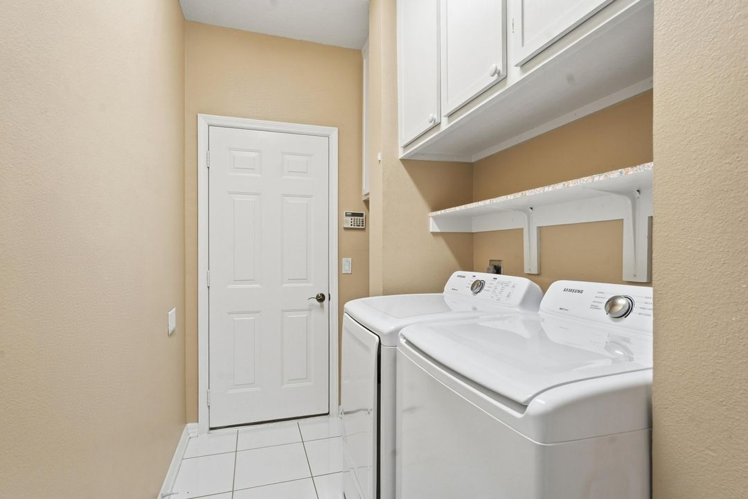 En Venta: $278,900 (2 camas, 2 baños, 1454 Pies cuadrados)