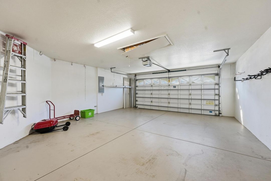 En Venta: $278,900 (2 camas, 2 baños, 1454 Pies cuadrados)