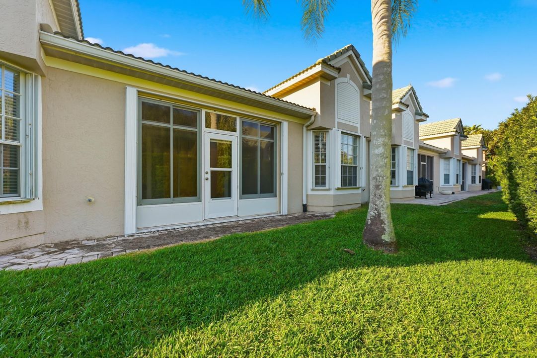 En Venta: $278,900 (2 camas, 2 baños, 1454 Pies cuadrados)