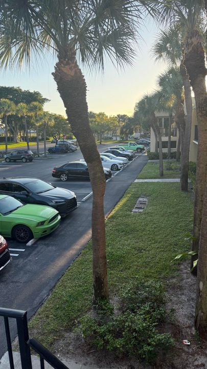 На продажу: $160,000 (1 спален, 1 ванн, 705 Квадратных фут)