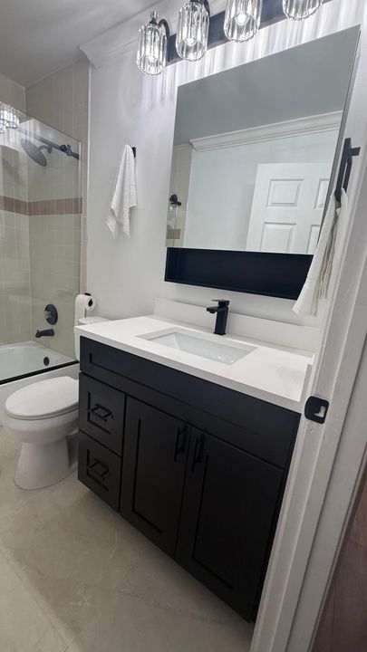 На продажу: $160,000 (1 спален, 1 ванн, 705 Квадратных фут)