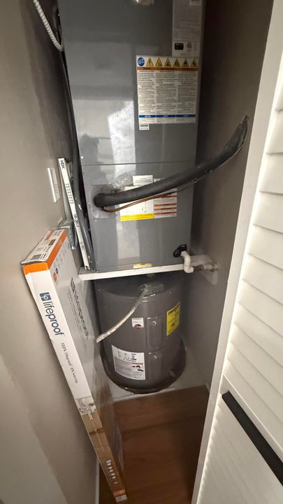 На продажу: $160,000 (1 спален, 1 ванн, 705 Квадратных фут)