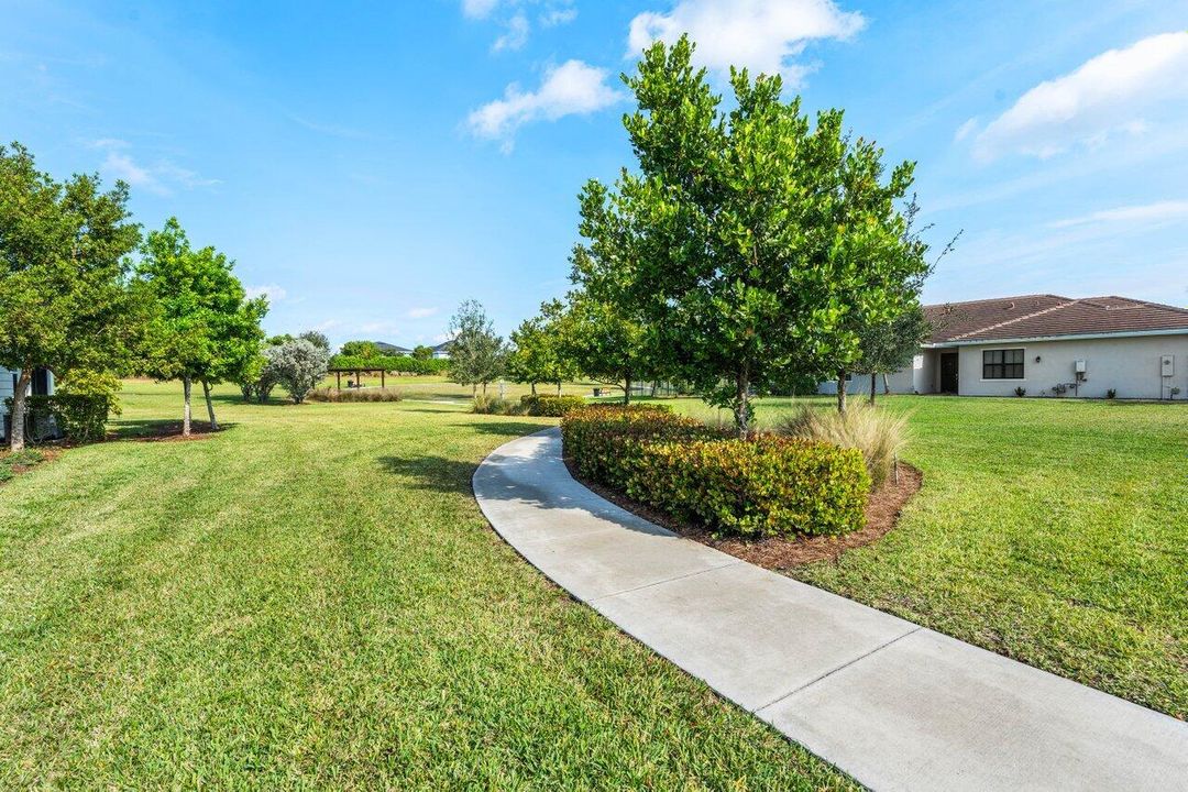 待售: $512,000 (3 贝兹, 2 浴室, 1925 平方英尺)