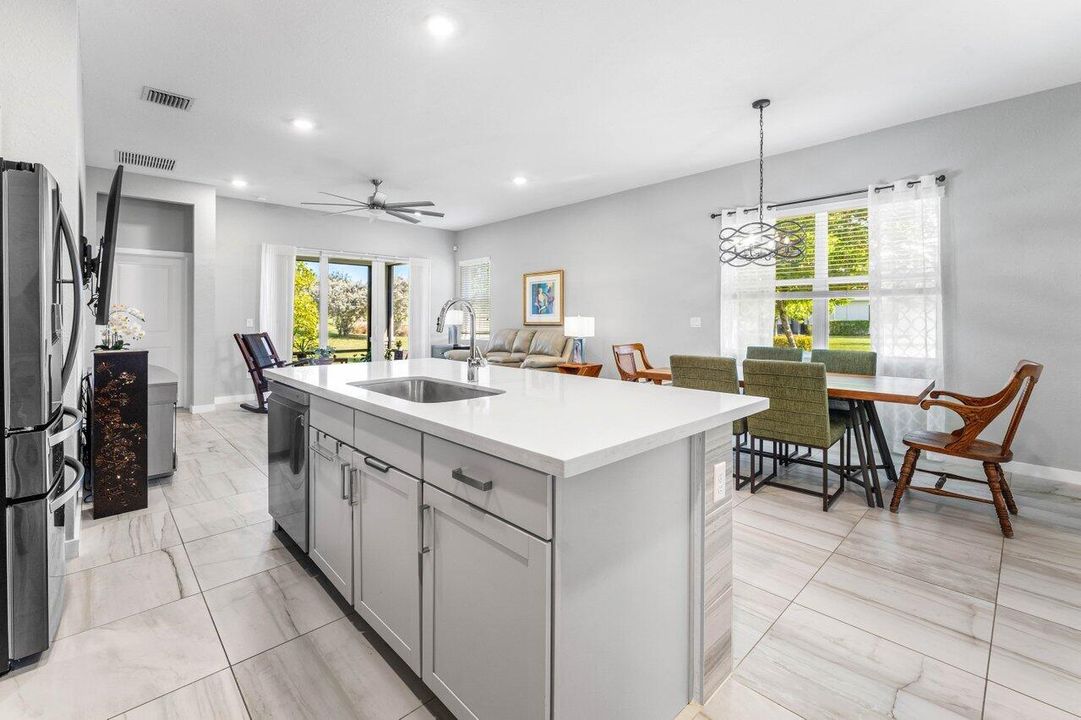 待售: $512,000 (3 贝兹, 2 浴室, 1925 平方英尺)