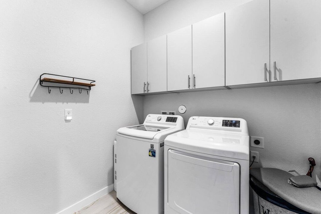 待售: $512,000 (3 贝兹, 2 浴室, 1925 平方英尺)