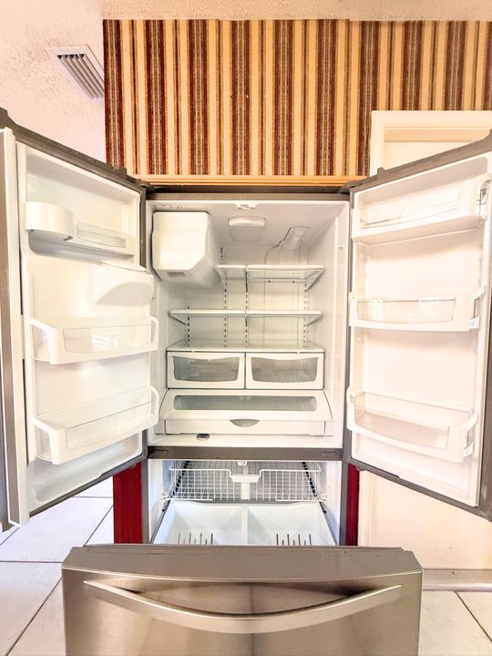 For Sale: $479,900 (3 beds, 2 baths, 1805 Square Feet)