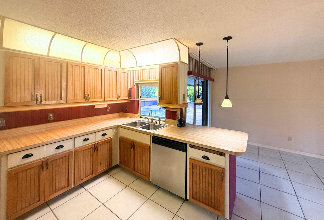 For Sale: $479,900 (3 beds, 2 baths, 1805 Square Feet)