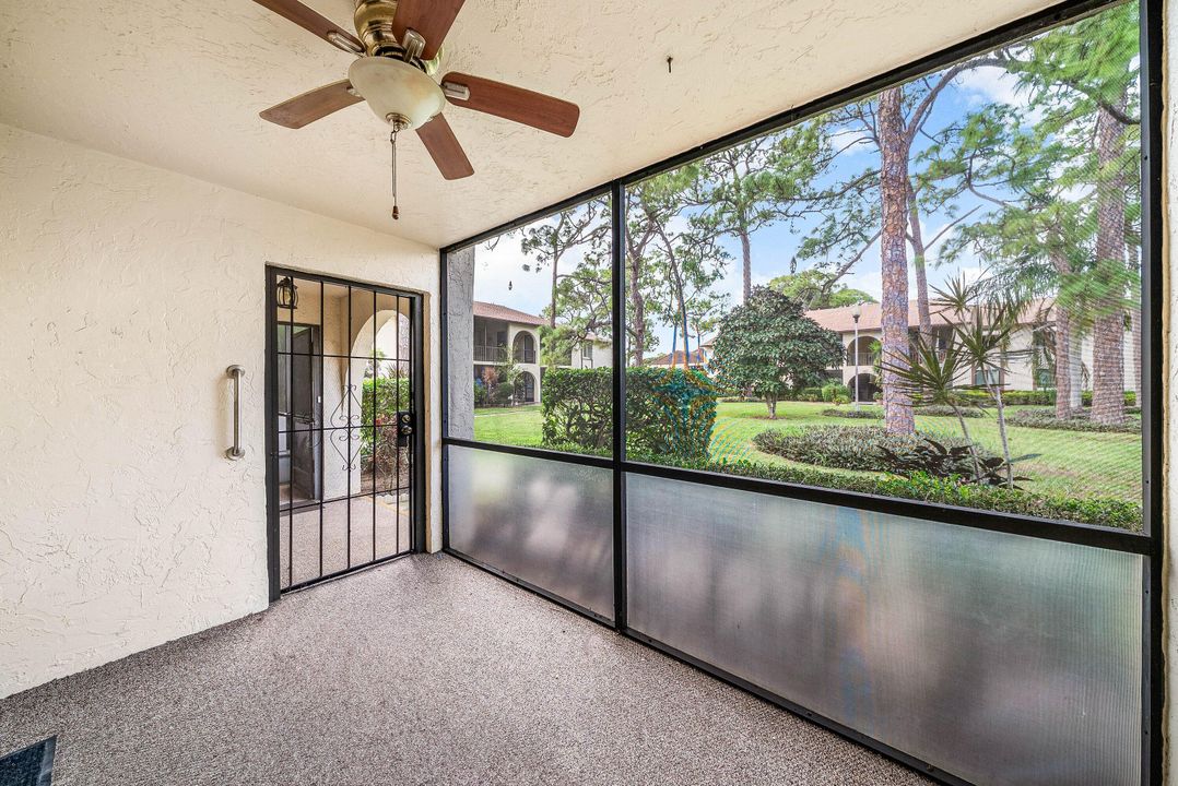 For Sale: $114,900 (2 beds, 1 baths, 818 Square Feet)