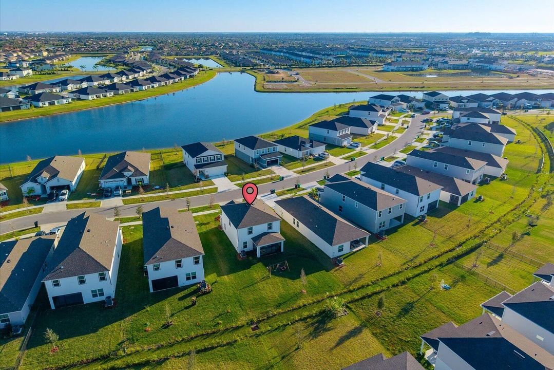 На продажу: $450,000 (4 спален, 2 ванн, 1909 Квадратных фут)