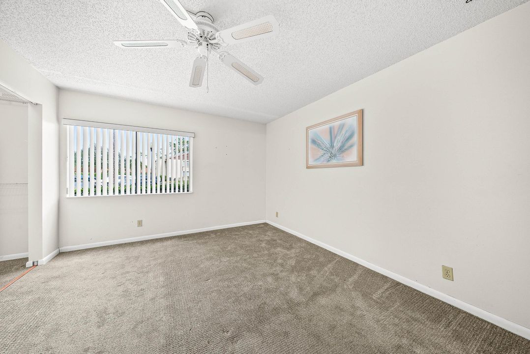 For Sale: $114,900 (2 beds, 1 baths, 818 Square Feet)