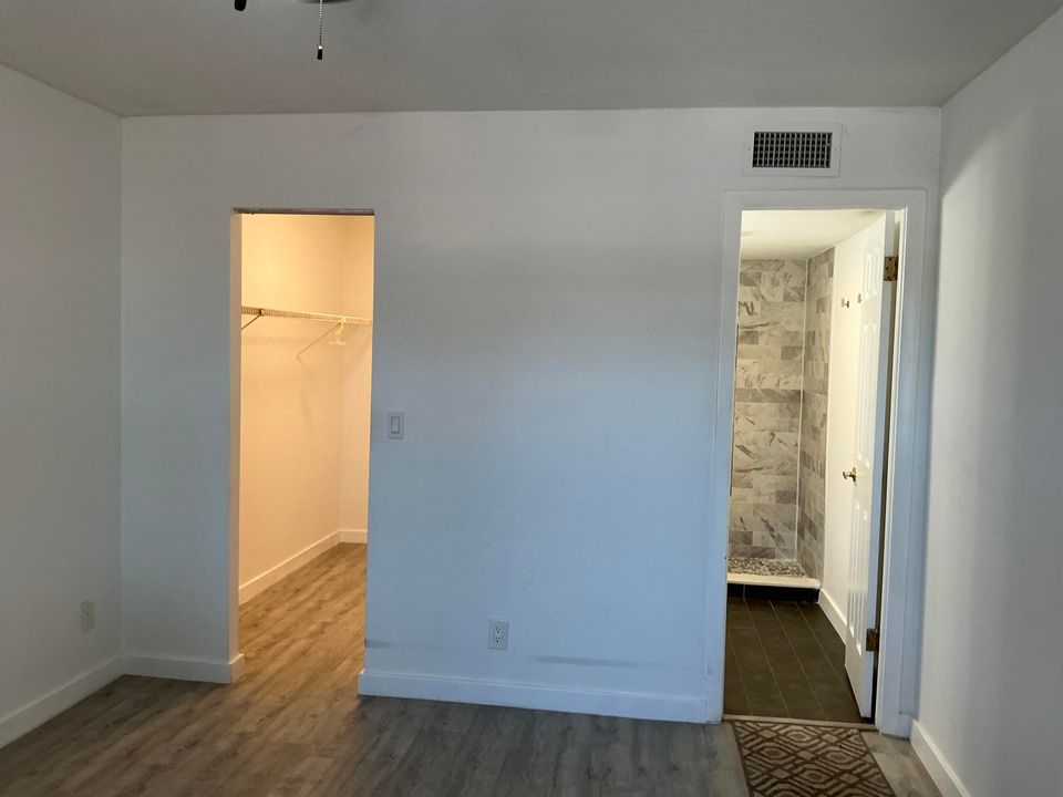 На продажу: $90,000 (1 спален, 1 ванн, 600 Квадратных фут)