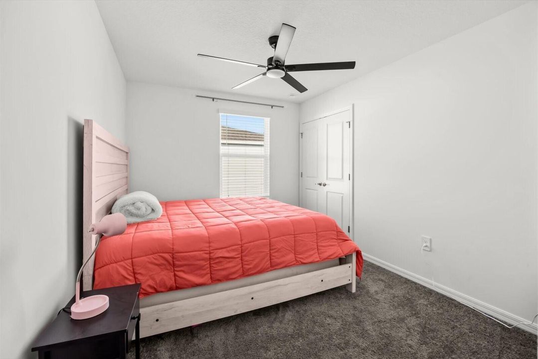 На продажу: $450,000 (4 спален, 2 ванн, 1909 Квадратных фут)