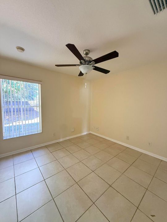 For Rent: $2,350 (3 beds, 2 baths, 1608 Square Feet)
