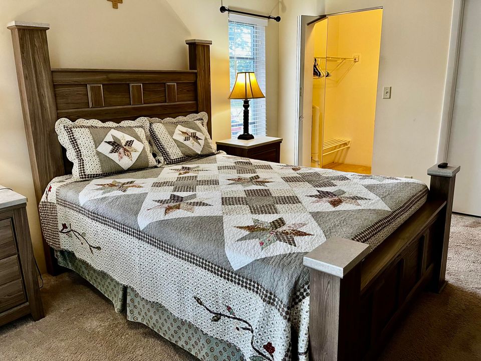 For Rent: $1,700 (2 beds, 2 baths, 850 Square Feet)