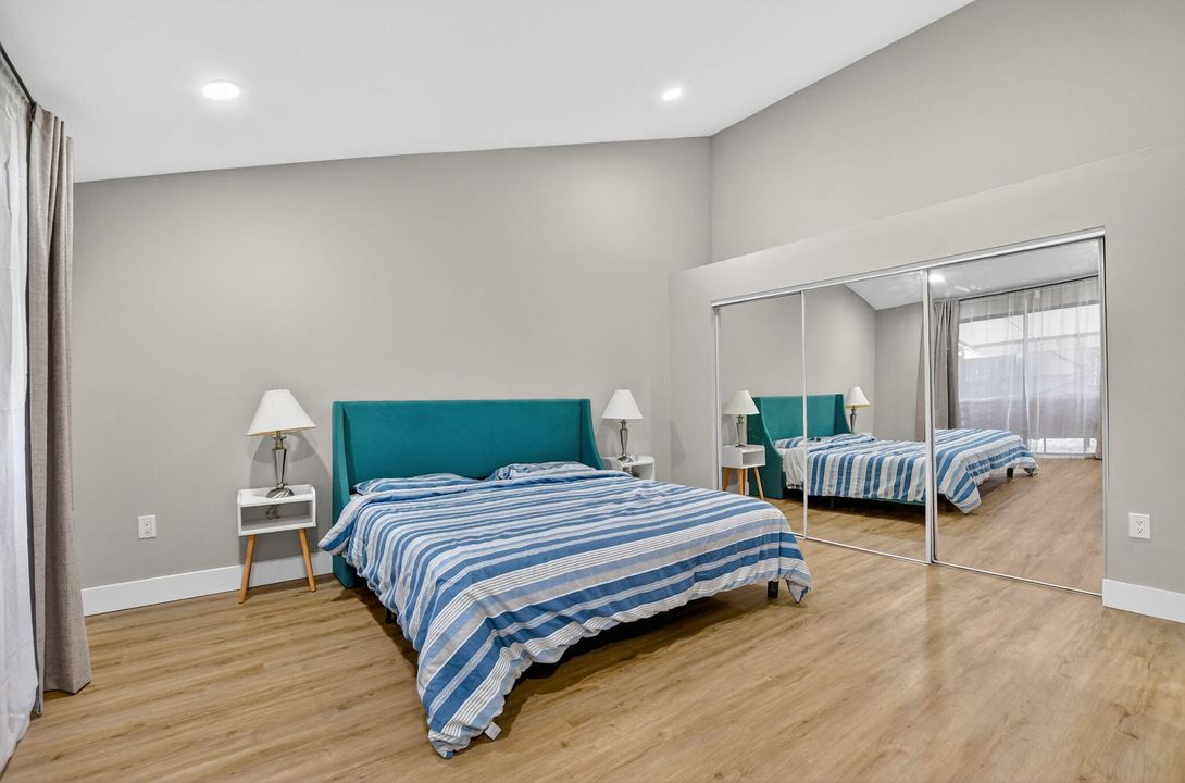 For Sale: $525,000 (3 beds, 3 baths, 1325 Square Feet)