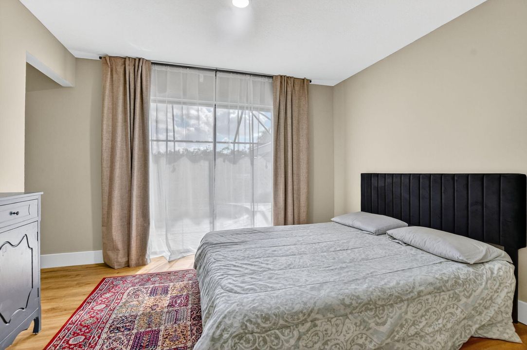 For Sale: $525,000 (3 beds, 3 baths, 1325 Square Feet)