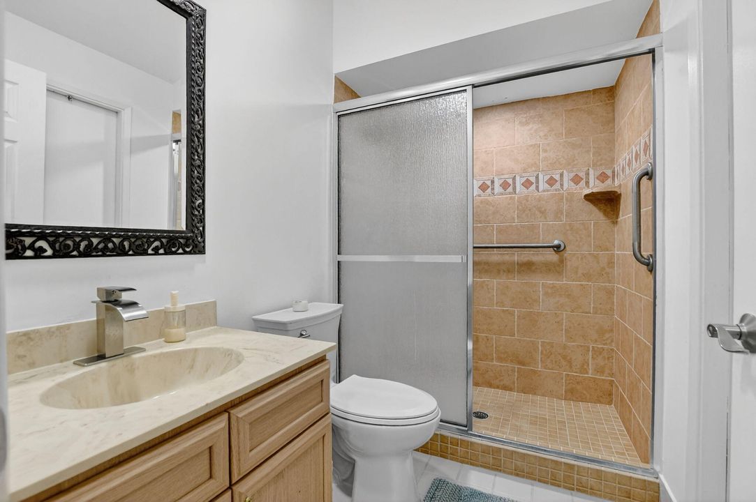 For Sale: $525,000 (3 beds, 3 baths, 1325 Square Feet)