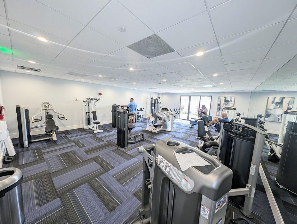 For Rent: $1,700 (2 beds, 2 baths, 850 Square Feet)