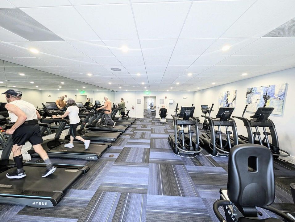 For Rent: $1,700 (2 beds, 2 baths, 850 Square Feet)