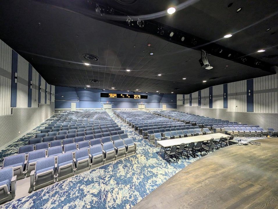 For Rent: $1,700 (2 beds, 2 baths, 850 Square Feet)