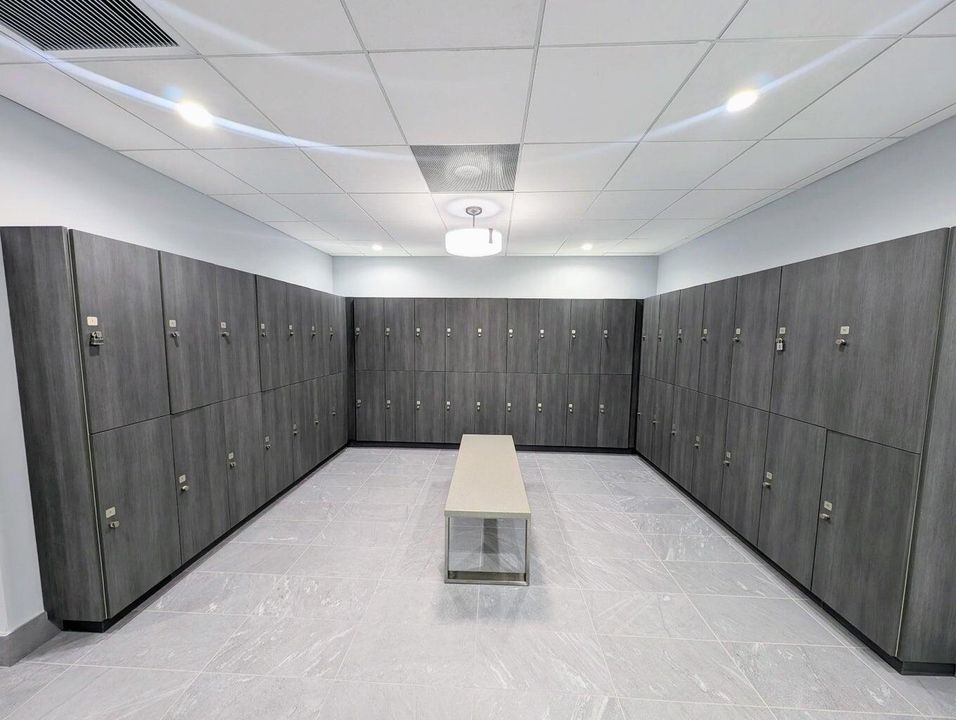 For Rent: $1,700 (2 beds, 2 baths, 850 Square Feet)