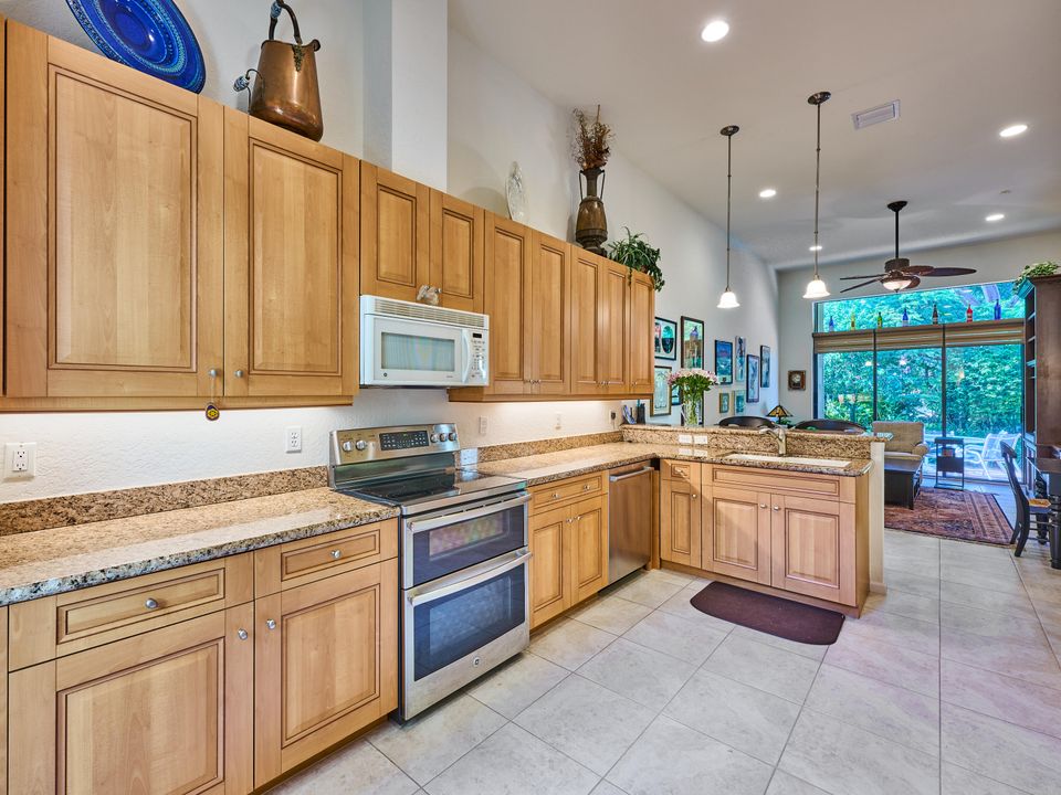 En Venta: $500,000 (3 camas, 2 baños, 2090 Pies cuadrados)