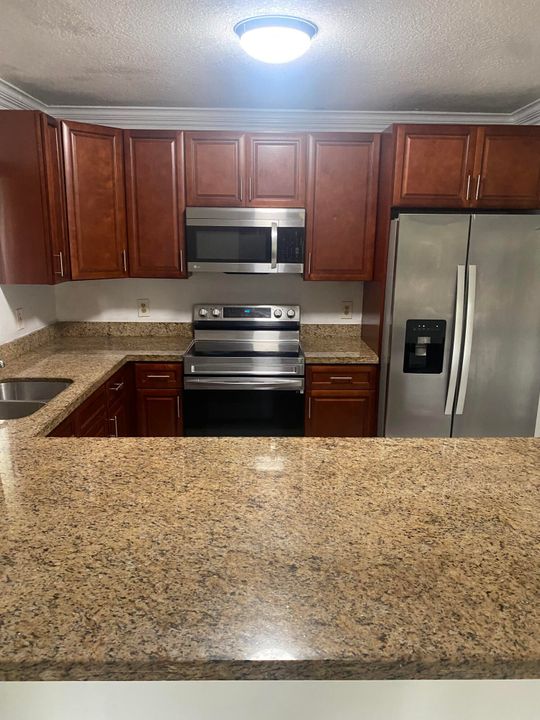 В аренду: $2,800 (3 спален, 2 ванн, 1400 Квадратных фут)