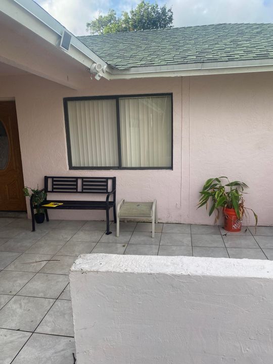 В аренду: $2,800 (3 спален, 2 ванн, 1400 Квадратных фут)