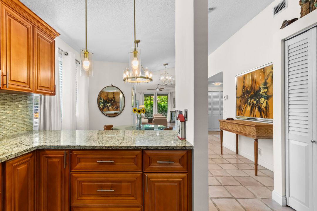 For Sale: $629,900 (3 beds, 3 baths, 1699 Square Feet)