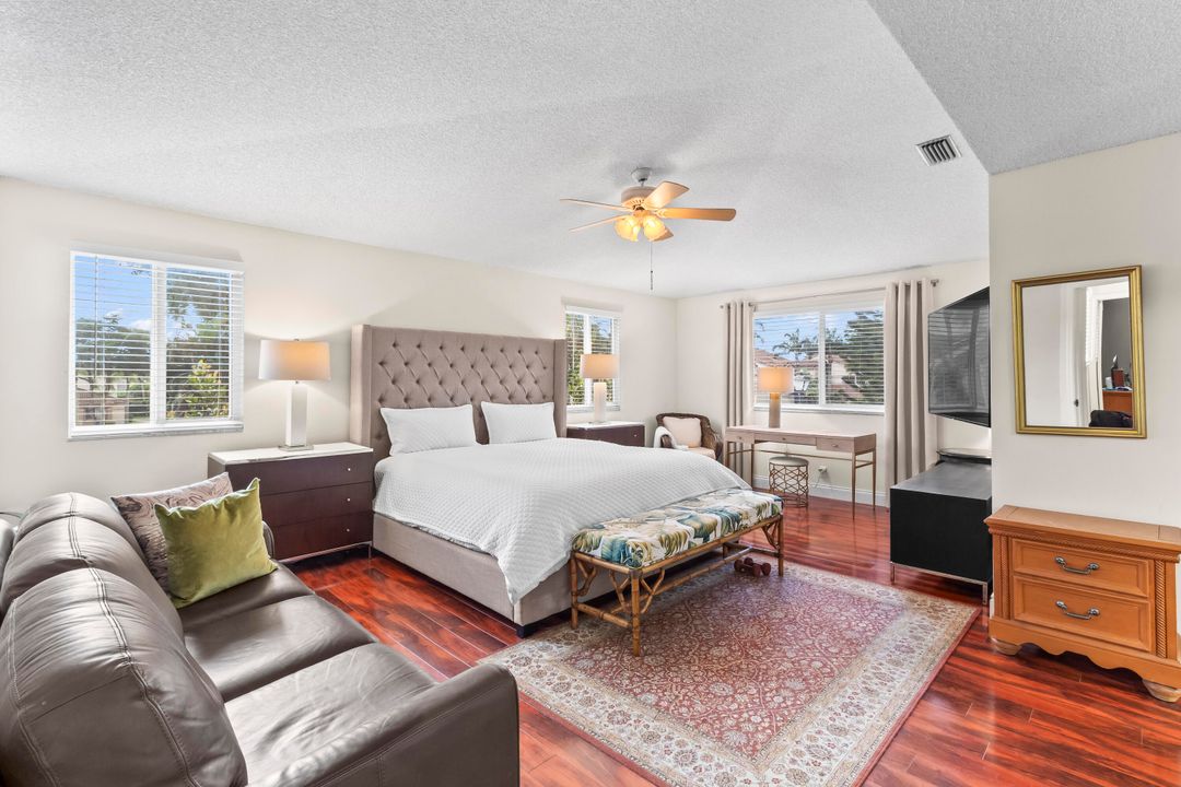 For Sale: $629,900 (3 beds, 3 baths, 1699 Square Feet)