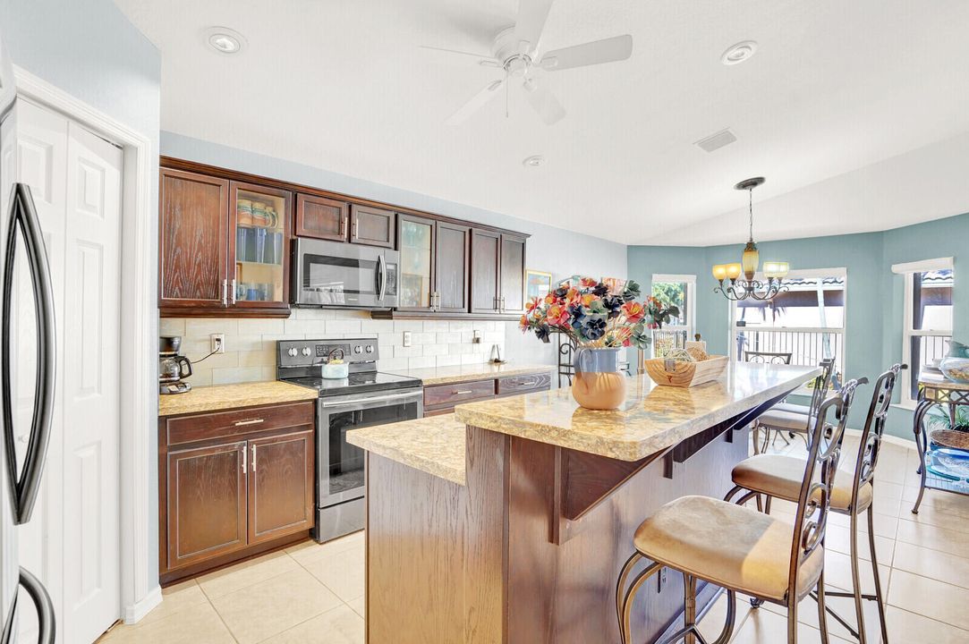 For Sale: $515,000 (3 beds, 2 baths, 2067 Square Feet)