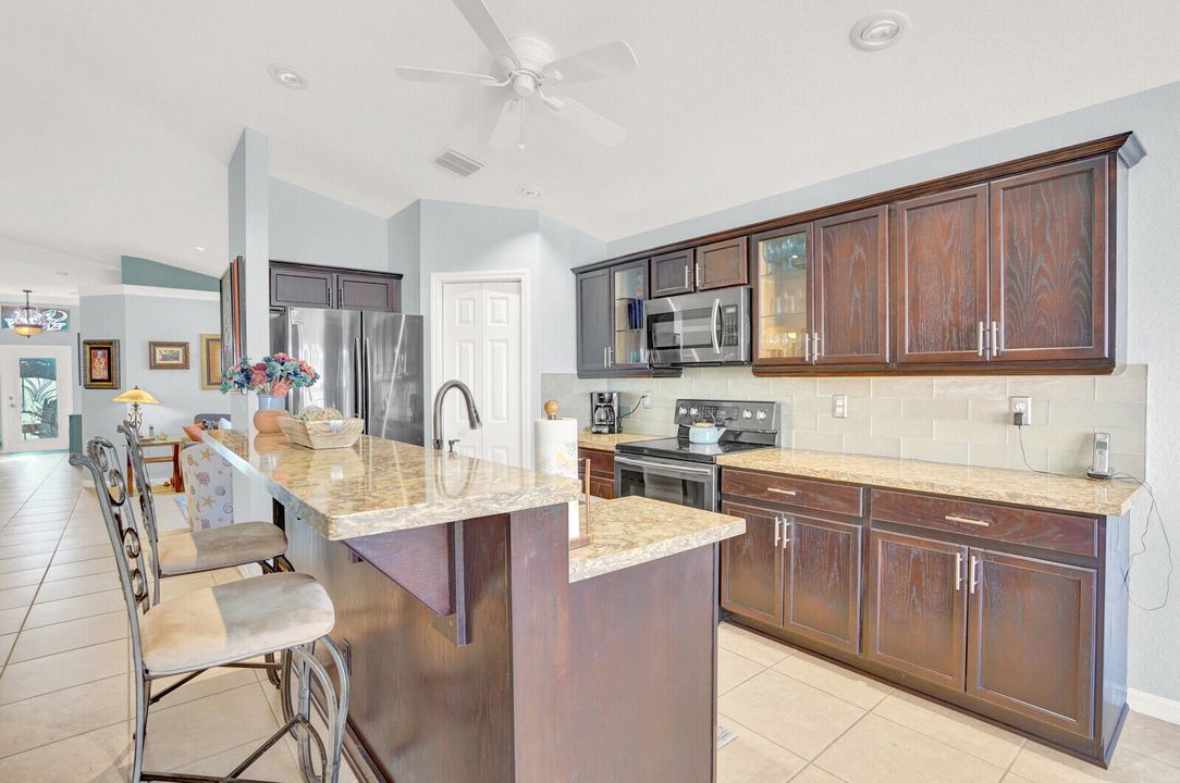 For Sale: $515,000 (3 beds, 2 baths, 2067 Square Feet)