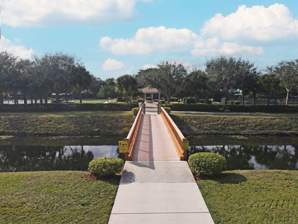 For Sale: $515,000 (3 beds, 2 baths, 2067 Square Feet)