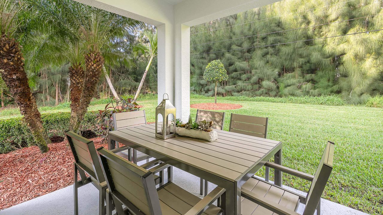 En Venta: $355,130 (4 camas, 2 baños, 1828 Pies cuadrados)