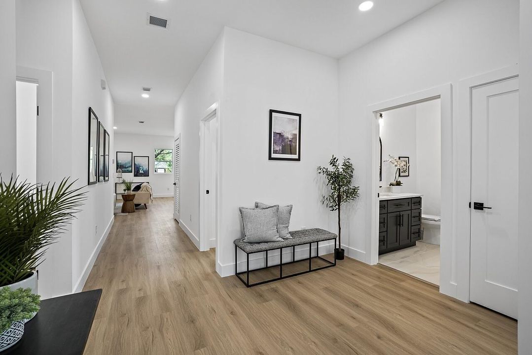 На продажу: $409,900 (4 спален, 2 ванн, 1793 Квадратных фут)