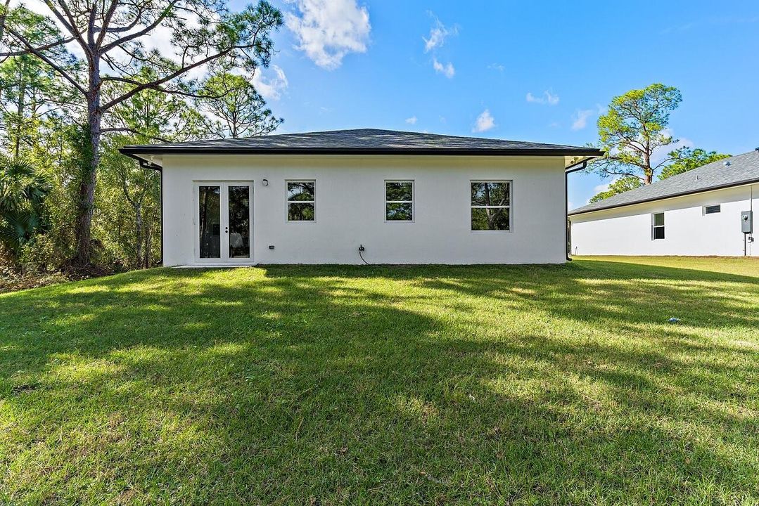 На продажу: $409,900 (4 спален, 2 ванн, 1793 Квадратных фут)