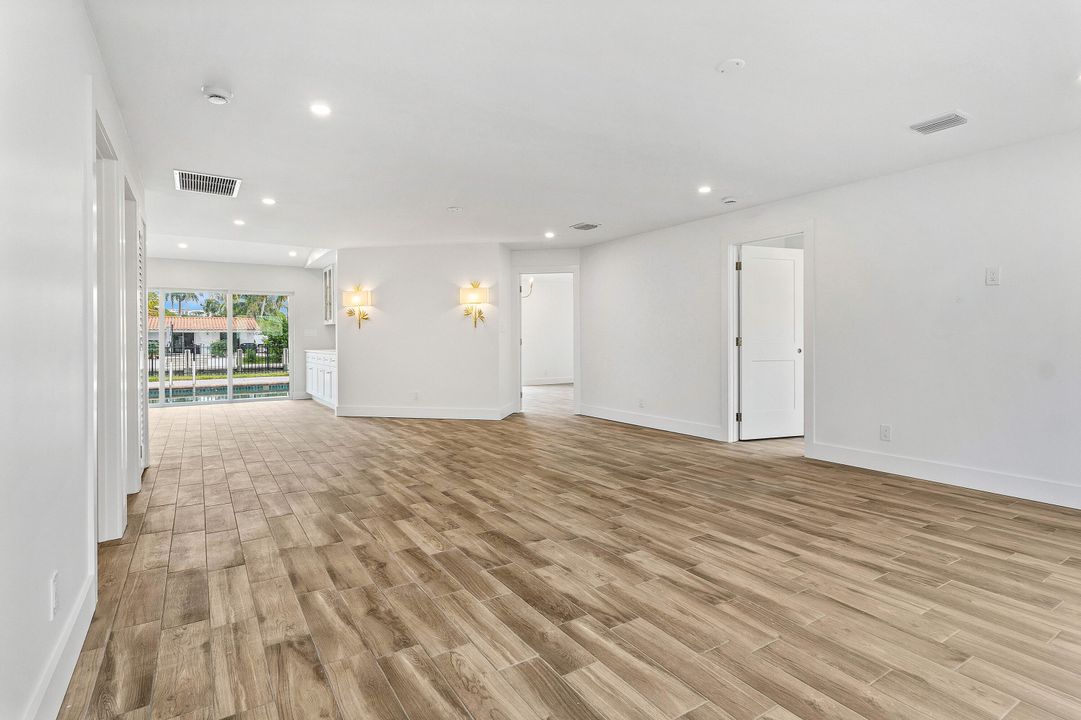 出租: $10,000 (3 贝兹, 2 浴室, 1750 平方英尺)