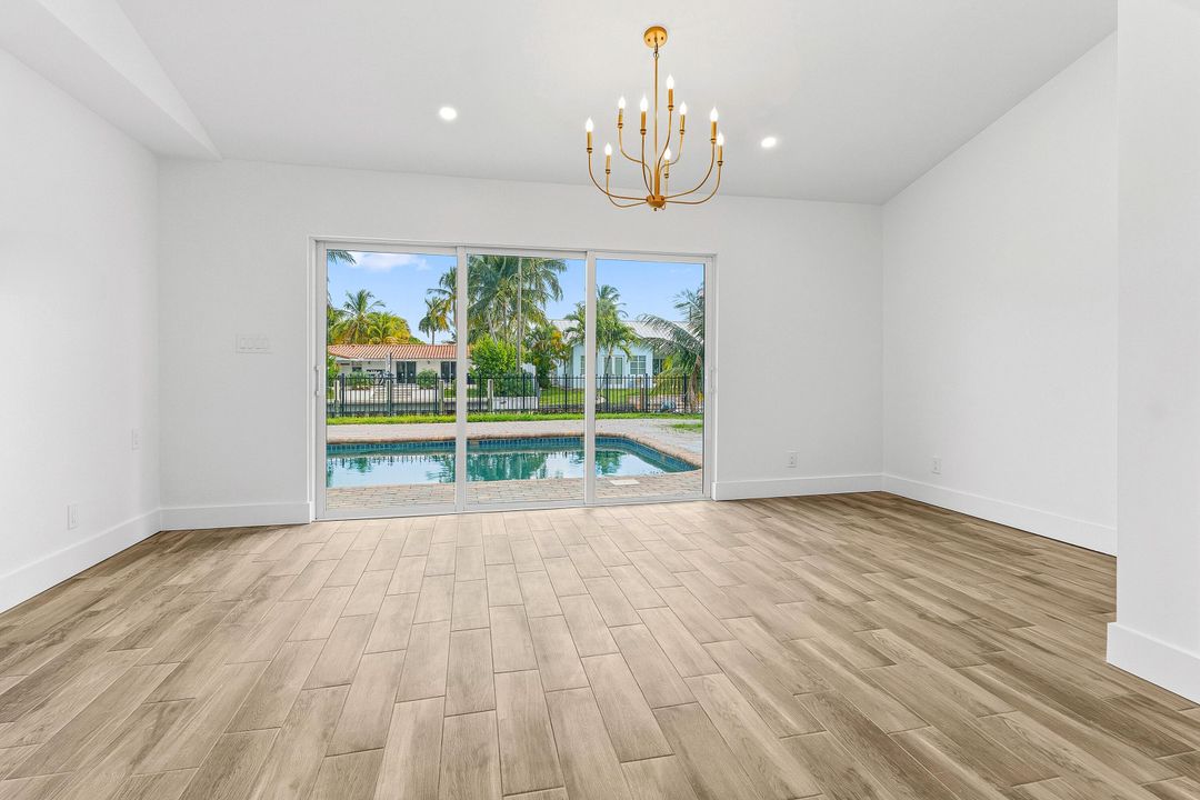 出租: $10,000 (3 贝兹, 2 浴室, 1750 平方英尺)