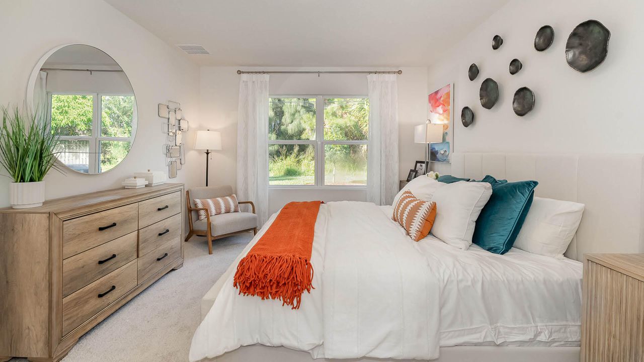 For Sale: $340,130 (4 beds, 2 baths, 1828 Square Feet)