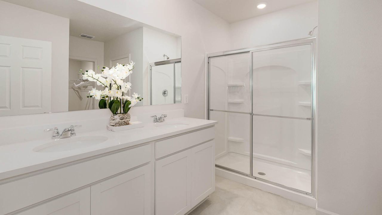 For Sale: $340,130 (4 beds, 2 baths, 1828 Square Feet)