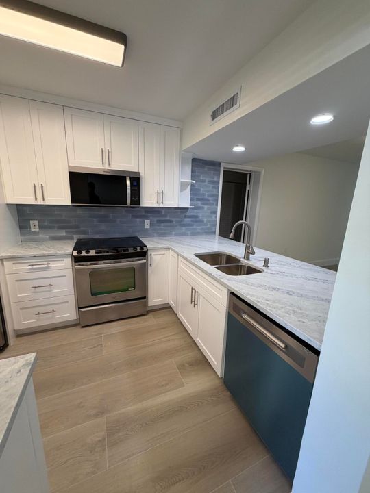 В аренду: $2,395 (3 спален, 2 ванн, 1442 Квадратных фут)